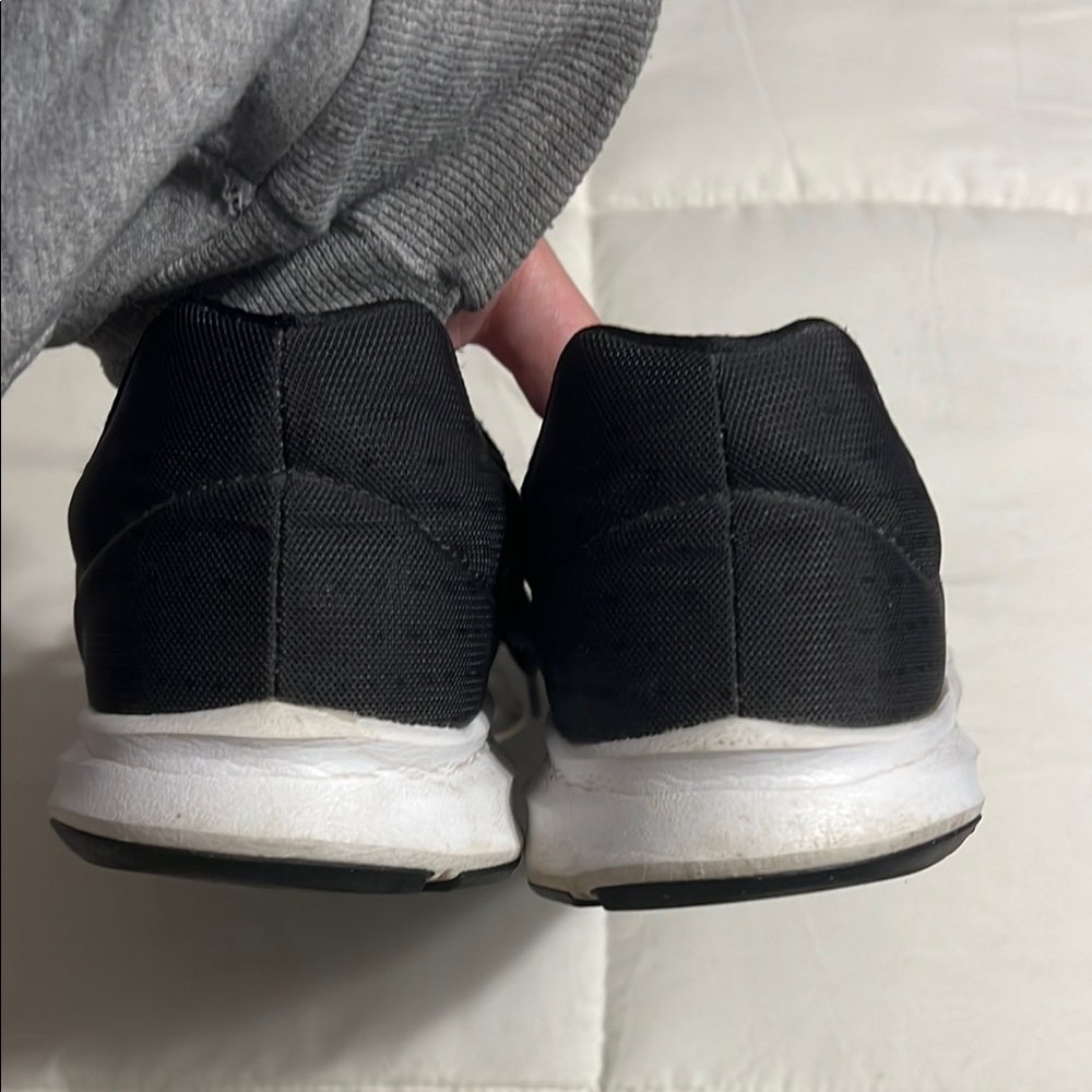 Nike Women’s Black Downshifter 8 - Picture 6 of 13